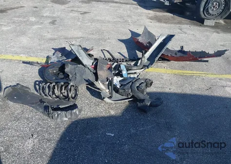 2016 Hyundai Elantra Se z USA, uszkodzony, nr VIN 5NPDH4AE2GH734373